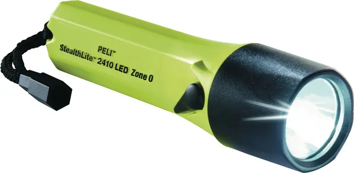 Neu LED-Taschenlampe 2410Z0 153 lm 4xAA Mignonzellen 165m PELI