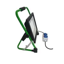 LED-Strahler - 200 Watt - 16000 K - Lichtstrom 7000 lm - inkl. Fußgestell und Steckdose Must-Have